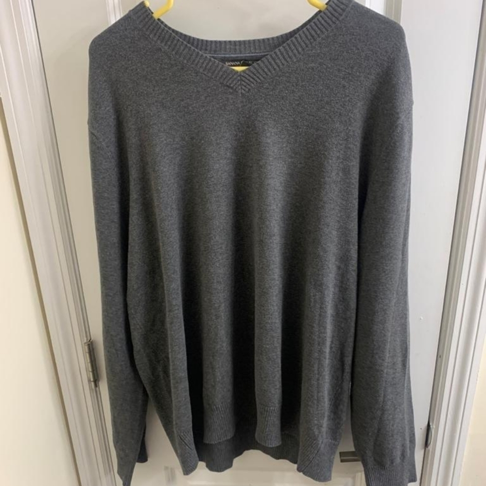 Banana Republic‎ men's Gray sweater size large